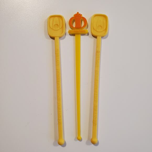 VINTAGE INTERNATIONAL HOTEL AND CASINO - Picture 1 of 3